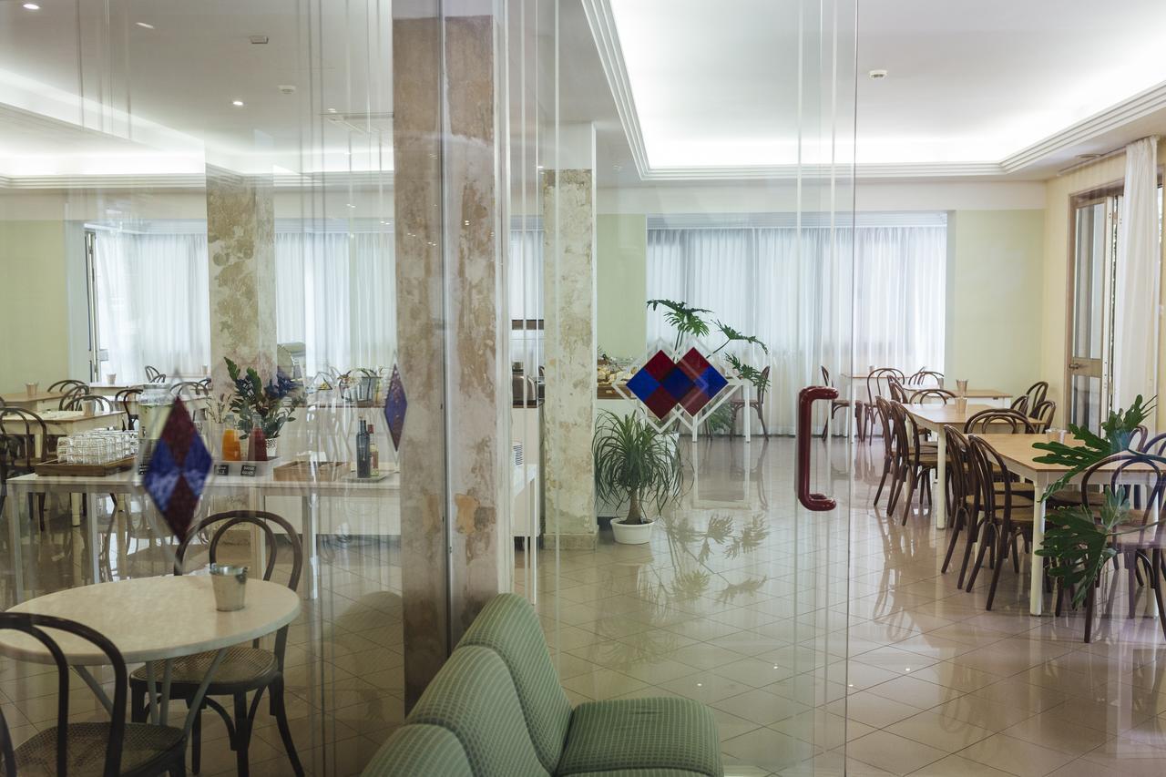 Hotel Montecarlo ริมินี ภายนอก รูปภาพ