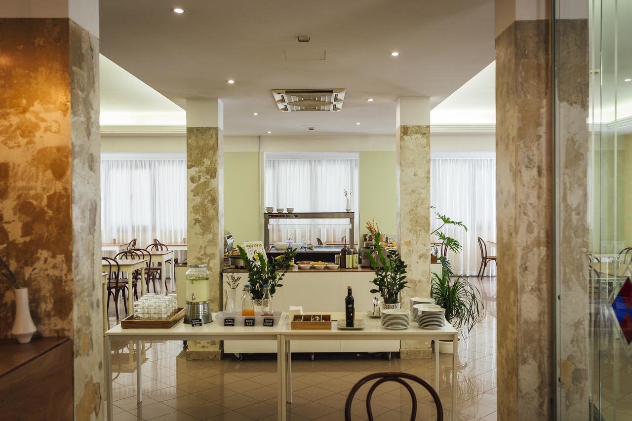 Hotel Montecarlo ริมินี ภายนอก รูปภาพ