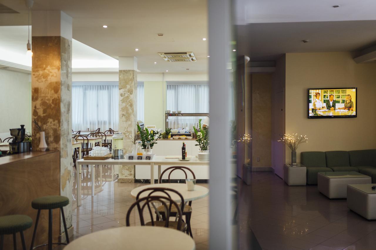 Hotel Montecarlo ริมินี ภายนอก รูปภาพ